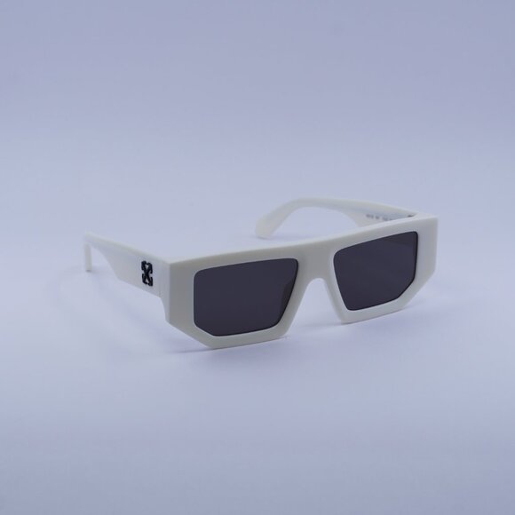 Off-White OERI13F VANCOUVER 0107 Sunglasses White Geometric Frame, Grey Lenses - Picture 5 of 12